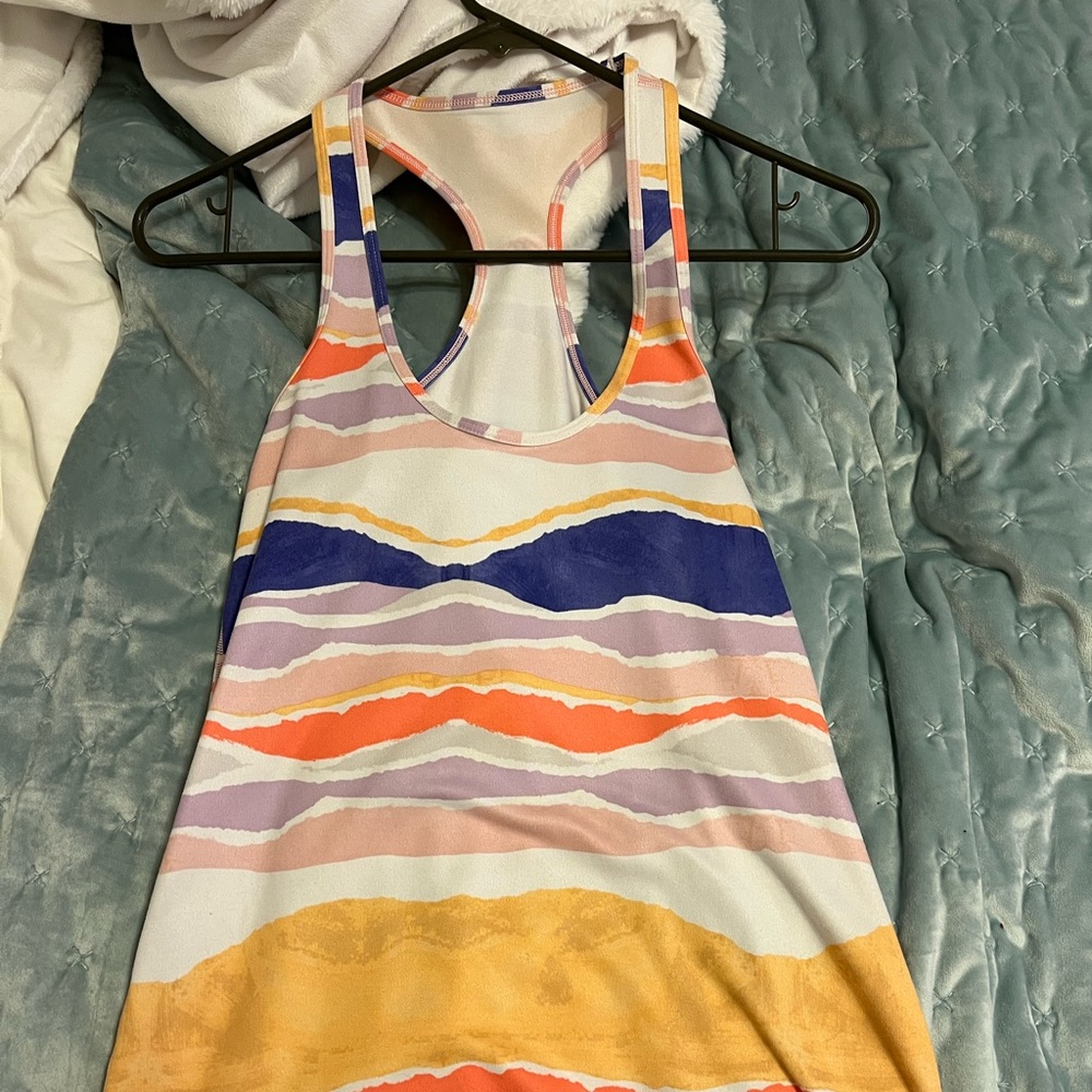 Lululemon razorback tank